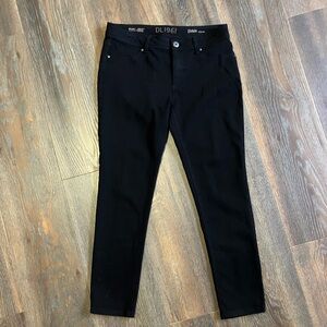 DL1961 Emma Legging size 30